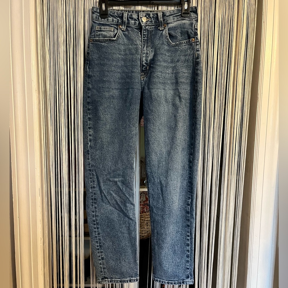 Mom Jean Medium Wash